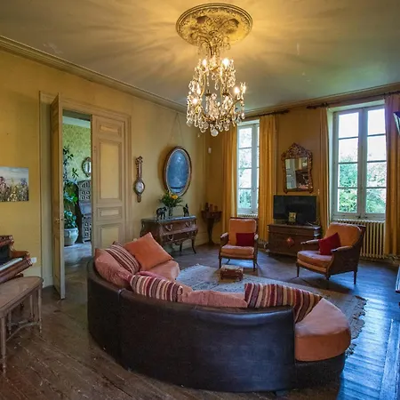 Alojamento de Acomodação e Pequeno-almoço D'hotes Dans Maison De Maitre A 5 Min Du Centre De Nérac
