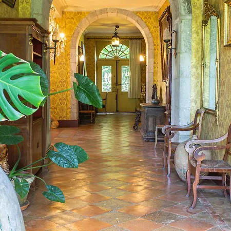 Bed & Breakfast D'hotes Dans Maison De Maitre A 5 Min Du Centre De Nerac