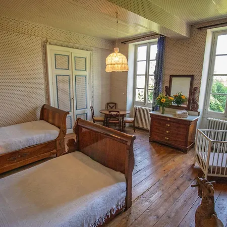 Alojamento de Acomodação e Pequeno-almoço D'hotes Dans Maison De Maitre A 5 Min Du Centre De *