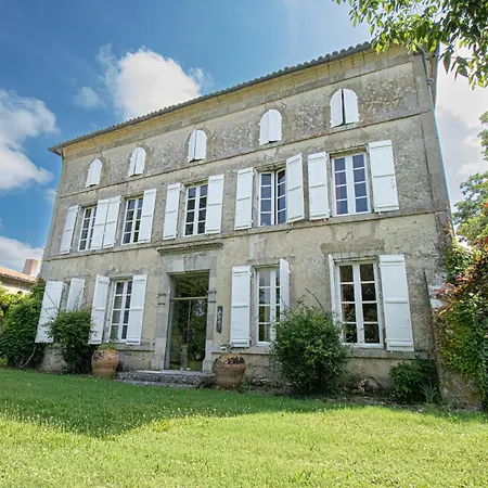D'hotes Dans Maison De Maitre A 5 Min Du Centre De Bed & Breakfast *